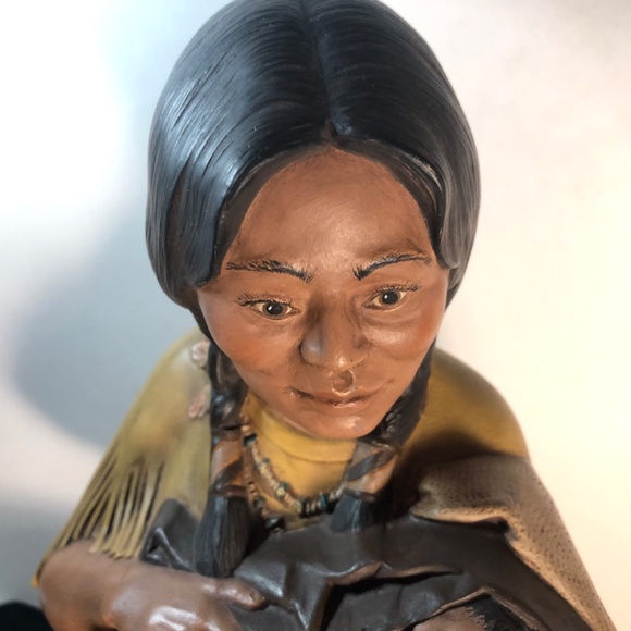 Vtg Byron Molds 10” 1979 Native American Woman & Infant Baby Figurine - Picture 3 of 16
